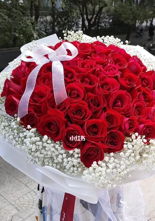 解析16朵玫瑰花的不同寓意（探讨赠送16朵玫瑰花的含义与心理）