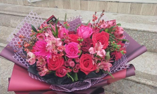 玫瑰花19朵的花语(探寻玫瑰花19朵的花语之美)