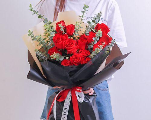 玫瑰花的寓意与象征意义（19朵玫瑰花的寓意与表达方式）