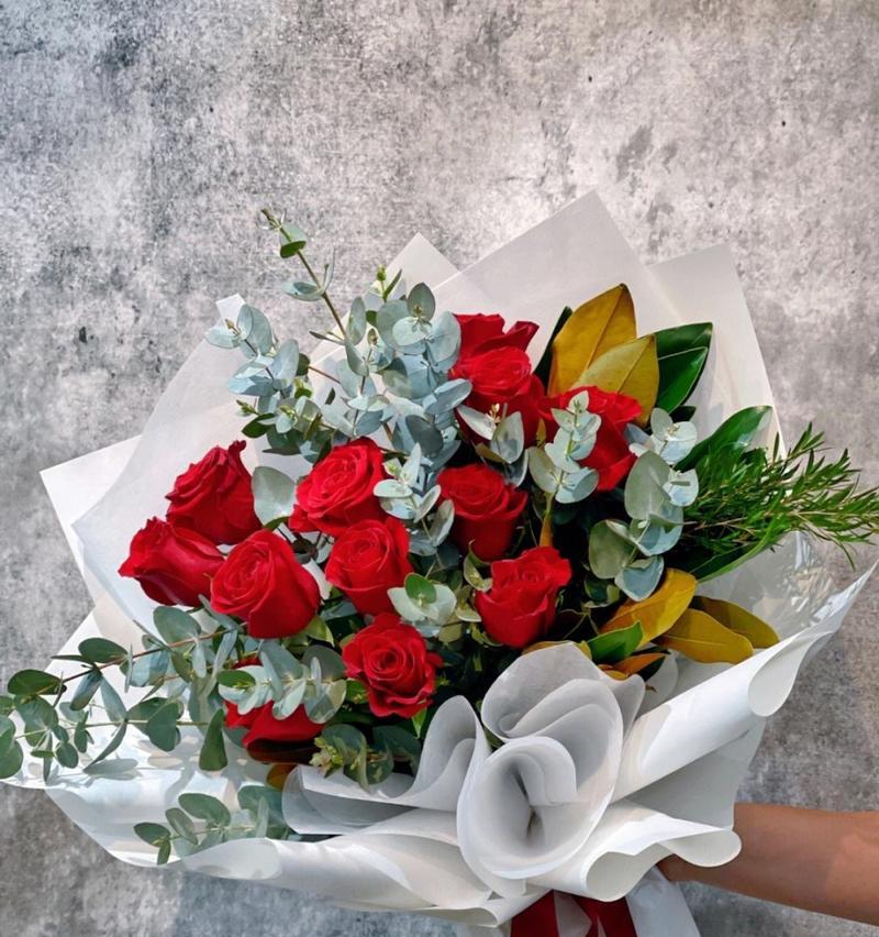 10多朵玫瑰花什么意思？十朵玫瑰花代表的爱意是什么？
