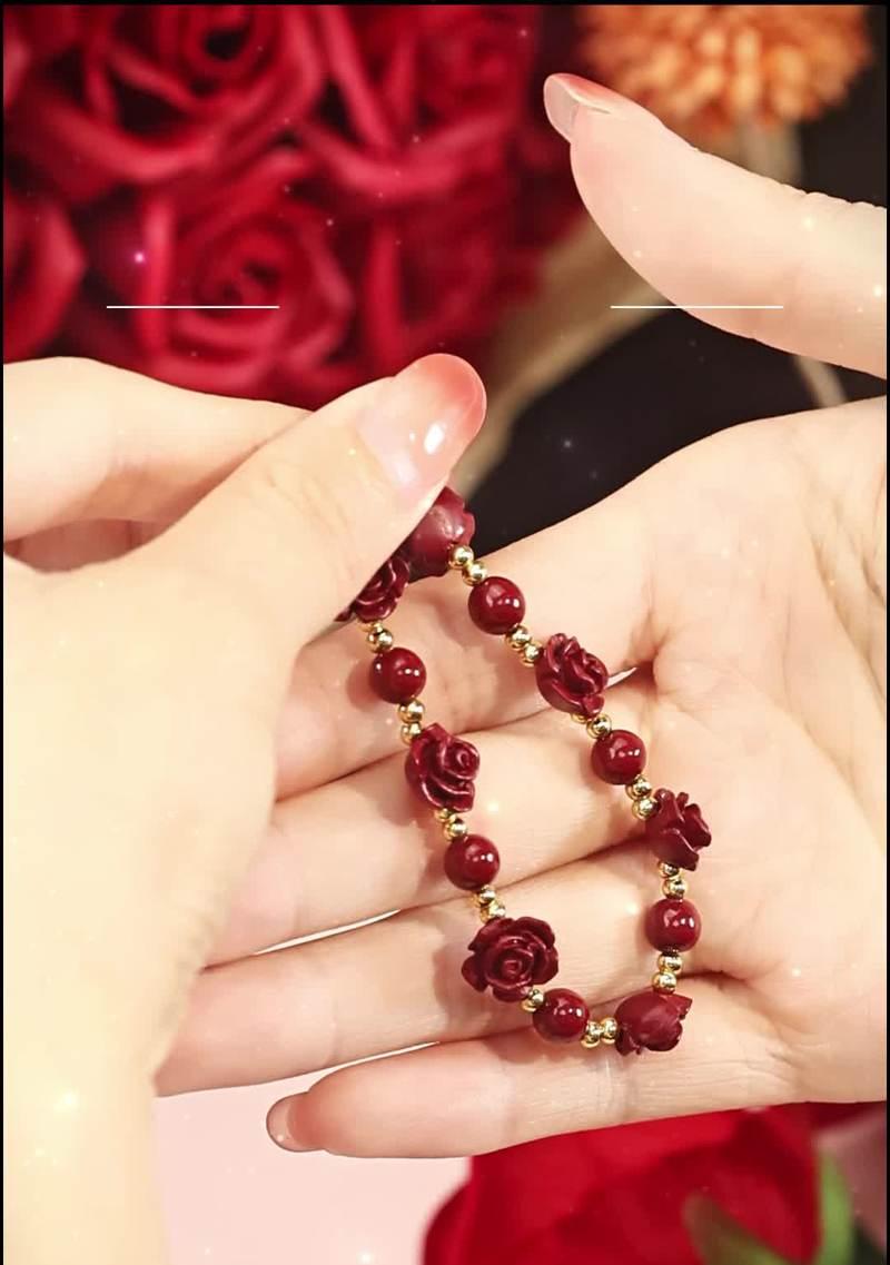 玫瑰花手链的花语是什么？它代表了怎样的情感？