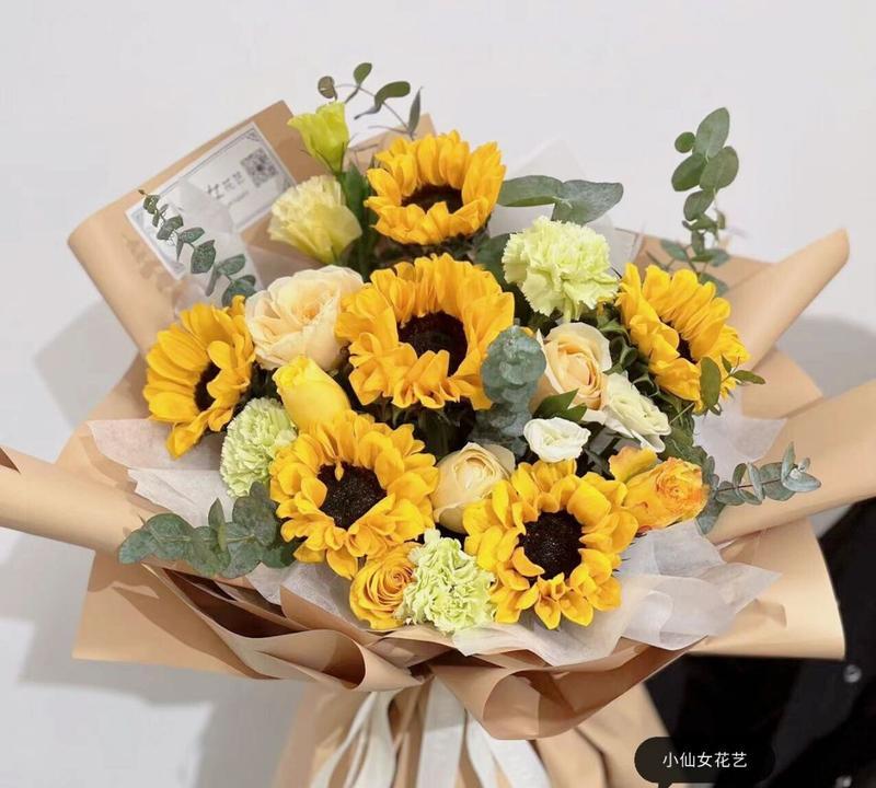 男士适合的花束及其花语有哪些？