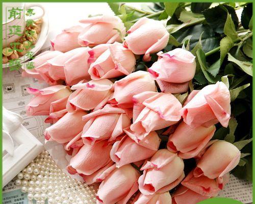 塑料花玫瑰花苞如何保养？怎样使其看起来更自然？