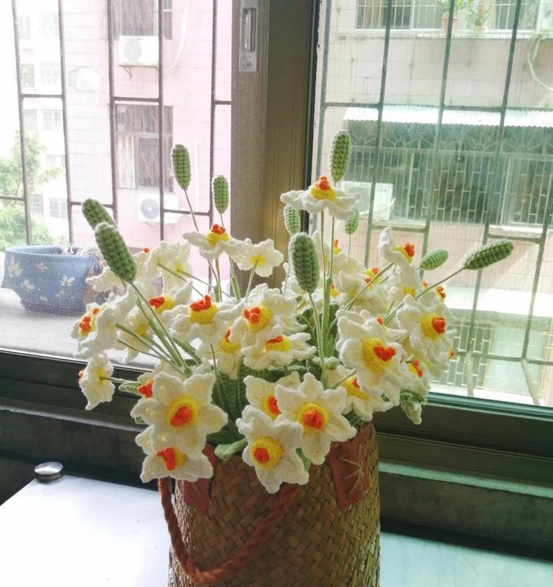水龙吐珠花束的花语：爱与美的象征