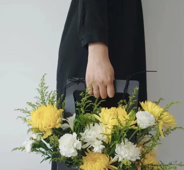 不甘心的花语如何表达？
