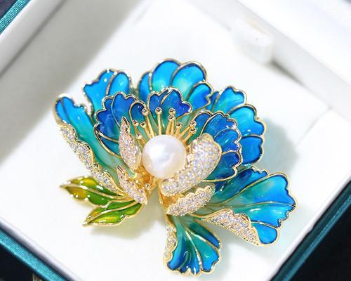 佩戴牡丹花胸针有何寓意？它象征着什么？