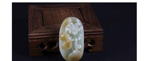 玉与花语的不解之缘：探索玉与花卉的文化交响