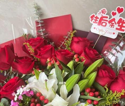 三朵淡色玫瑰花的神秘寓意：花语解读与文化背景