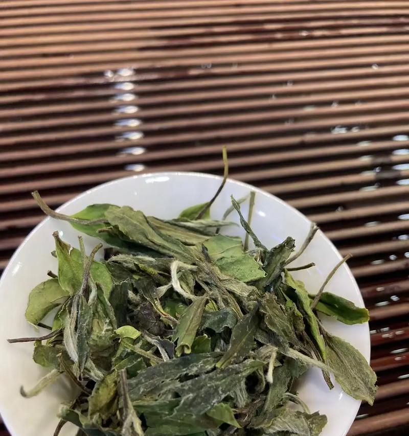 白牡丹开花的条件是什么？如何促进白牡丹提前开花？