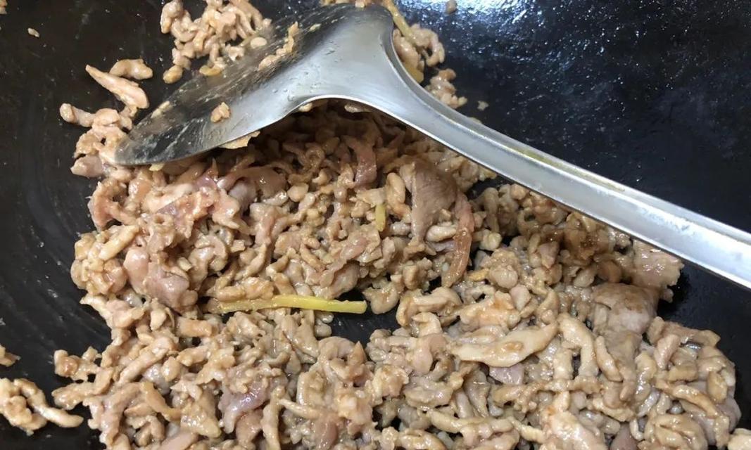 冷冻大葱叶子发黄怎么办？如何正确储存和解冻？