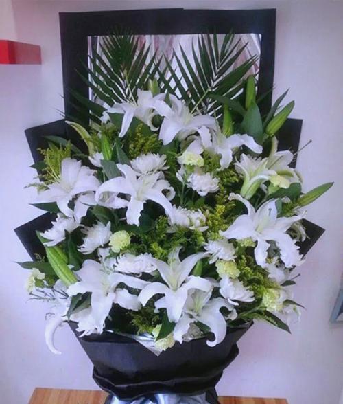 祭祀用花的含义和传统意义是什么？在仪式中扮演什么角色？