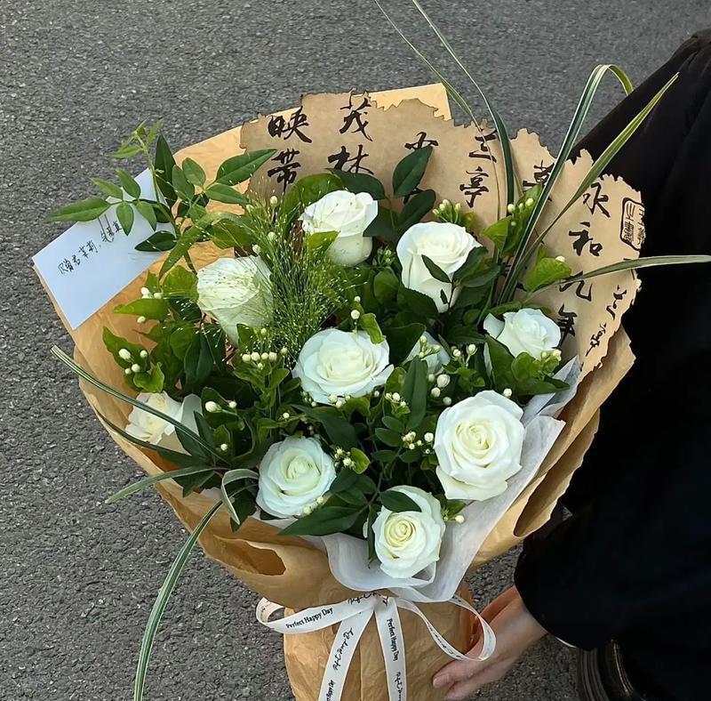 玫瑰的花语及其象征意义（以玫瑰多少支代表什么）