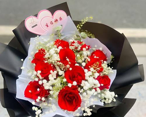 11朵玫瑰花的花语与意义（探究11朵玫瑰花所代表的特殊含义）