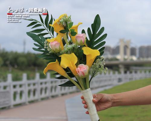 伴娘抢手捧花有何意义？手捧花的深层含义是什么？