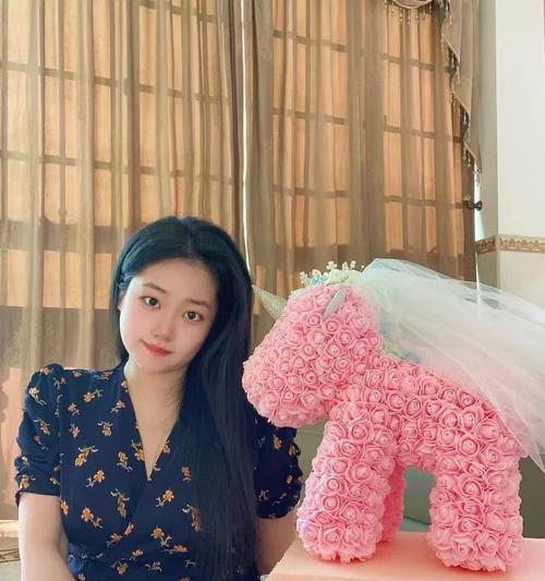 粉色独角兽永生花的含义是什么？永生花的花语有哪些？