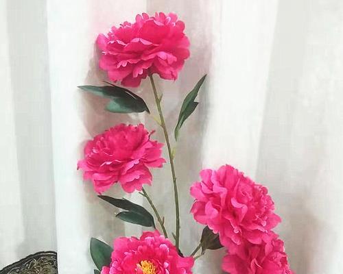 粉色假花的含义是什么？粉色假花象征着什么？