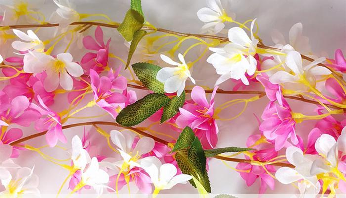粉色假花的含义是什么？粉色假花象征着什么？
