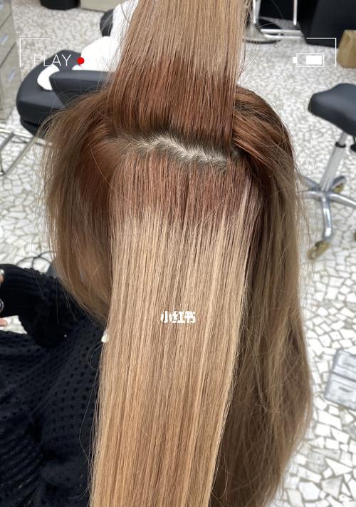 粉棕色的花象征什么？它有什么特别的意义？
