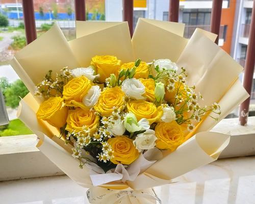 黄色玫瑰花代表什么？黄色玫瑰的花语是什么？