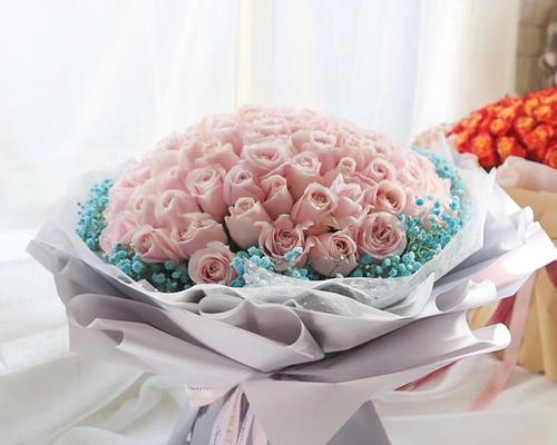 99朵金色玫瑰代表什么？金色玫瑰花束的特殊含义是什么？