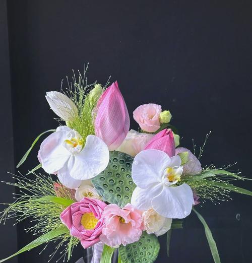 手捧花通常代表什么？手捧花的寓意有哪些？