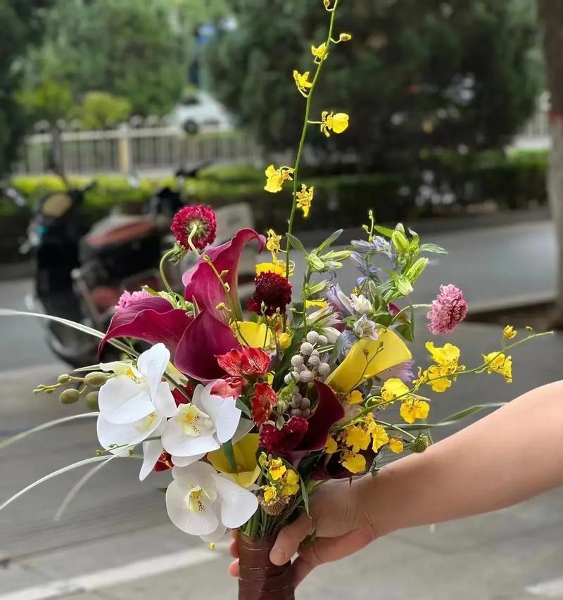 手捧花设计的寓意有哪些？