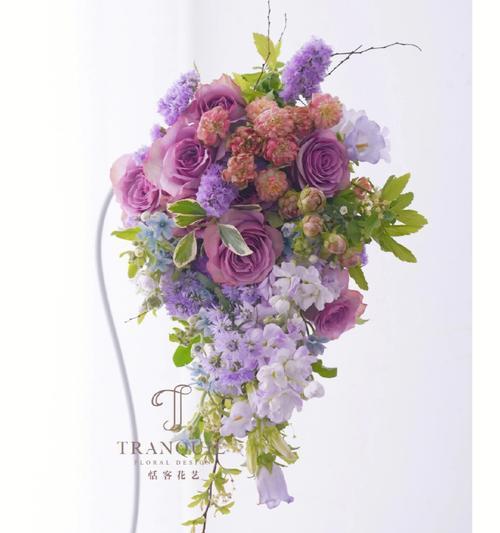 瀑布玩偶手捧花代表了什么？